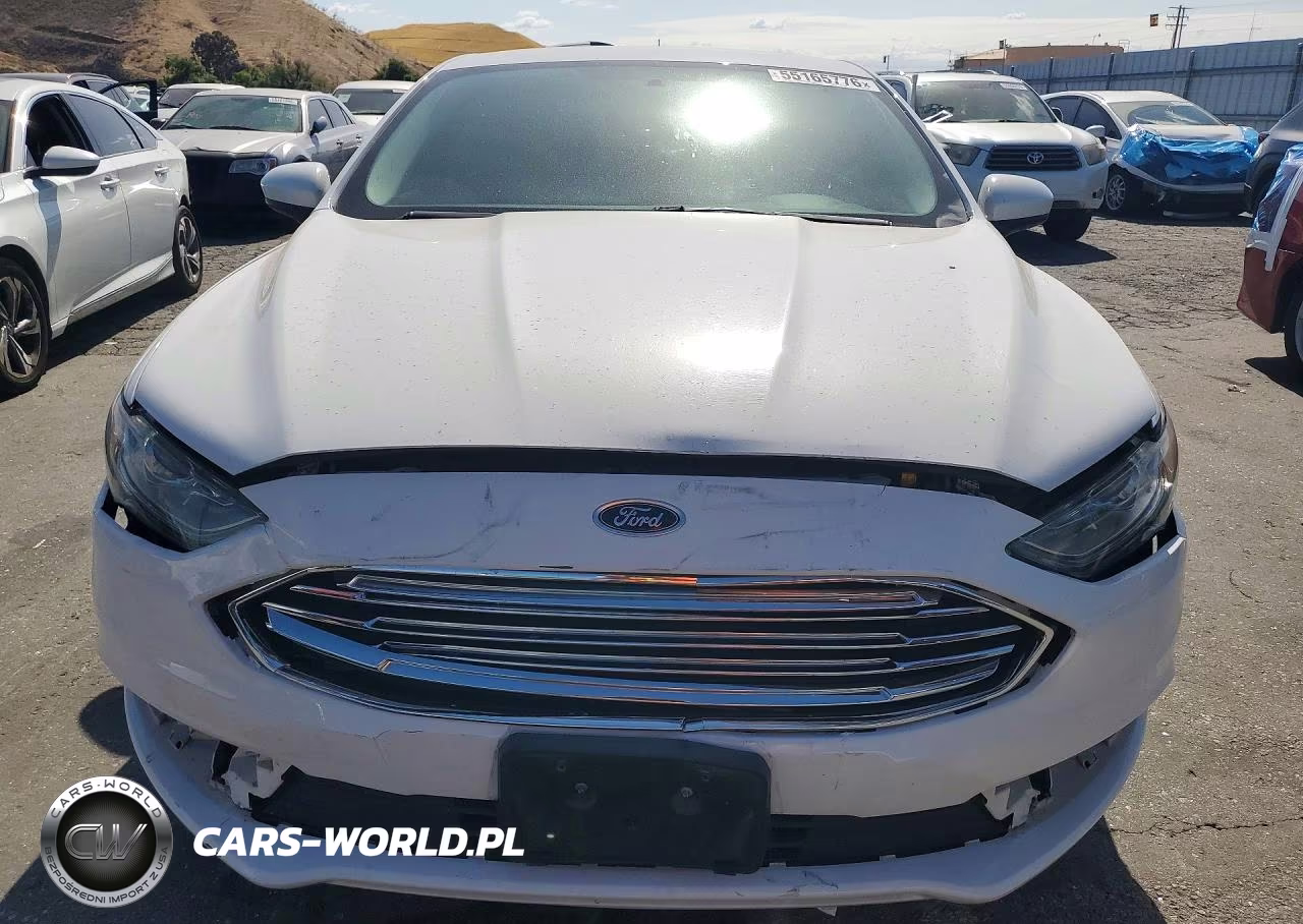 2018 Ford Fusion Se Hybrid VIN:3FA6P0LU4JR146879 - 5
