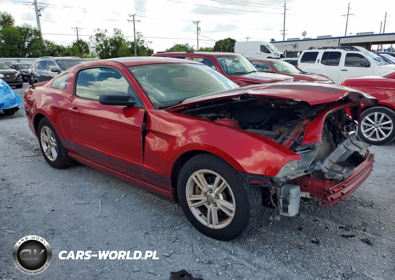 2013 Ford Mustang VIN:1ZVBP8AM4D5258452 - 4