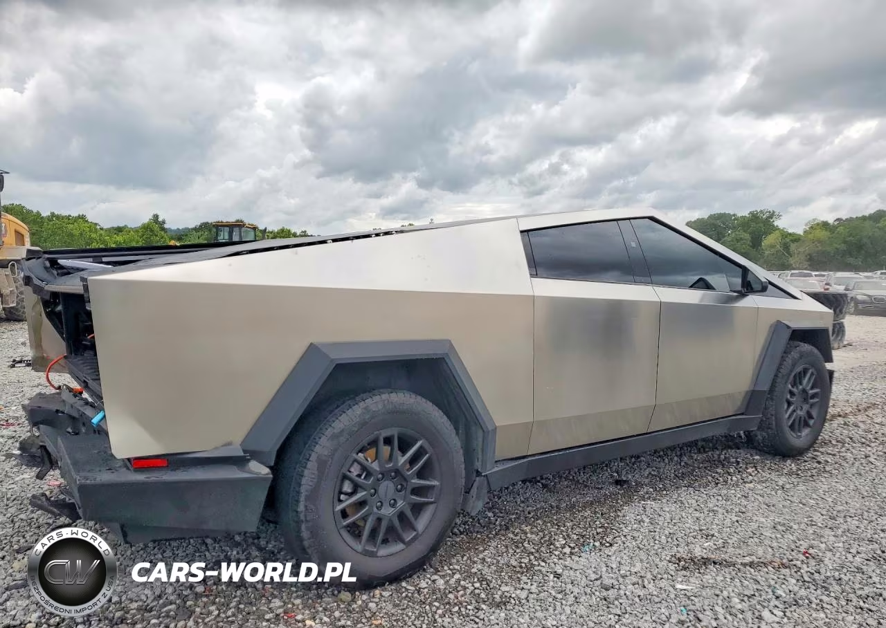 2025 Tesla Cybertruck VIN:7G2CEHED8SA061779 - 3