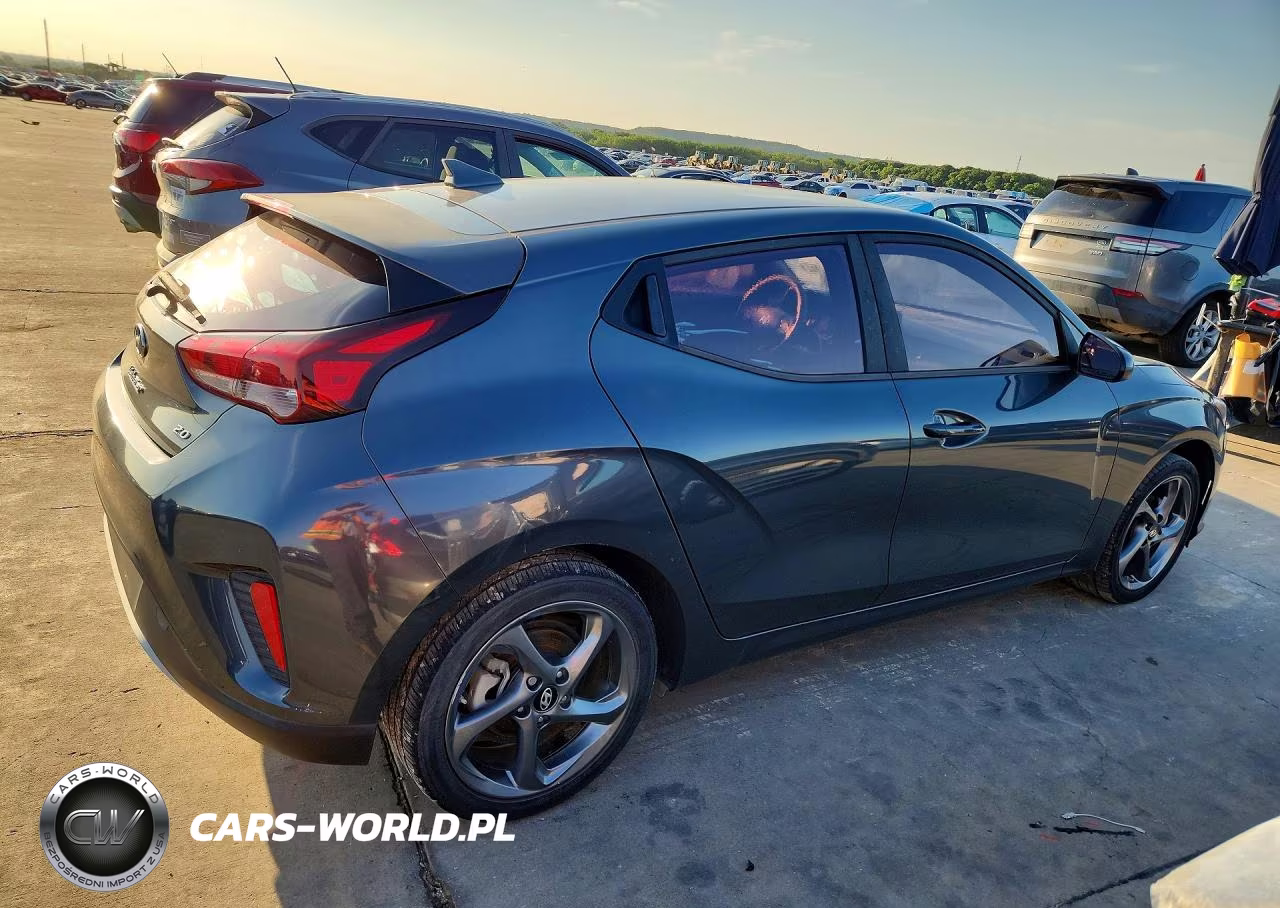 2020 Hyundai Veloster Base VIN:KMHTG6AF3LU021562 - 3