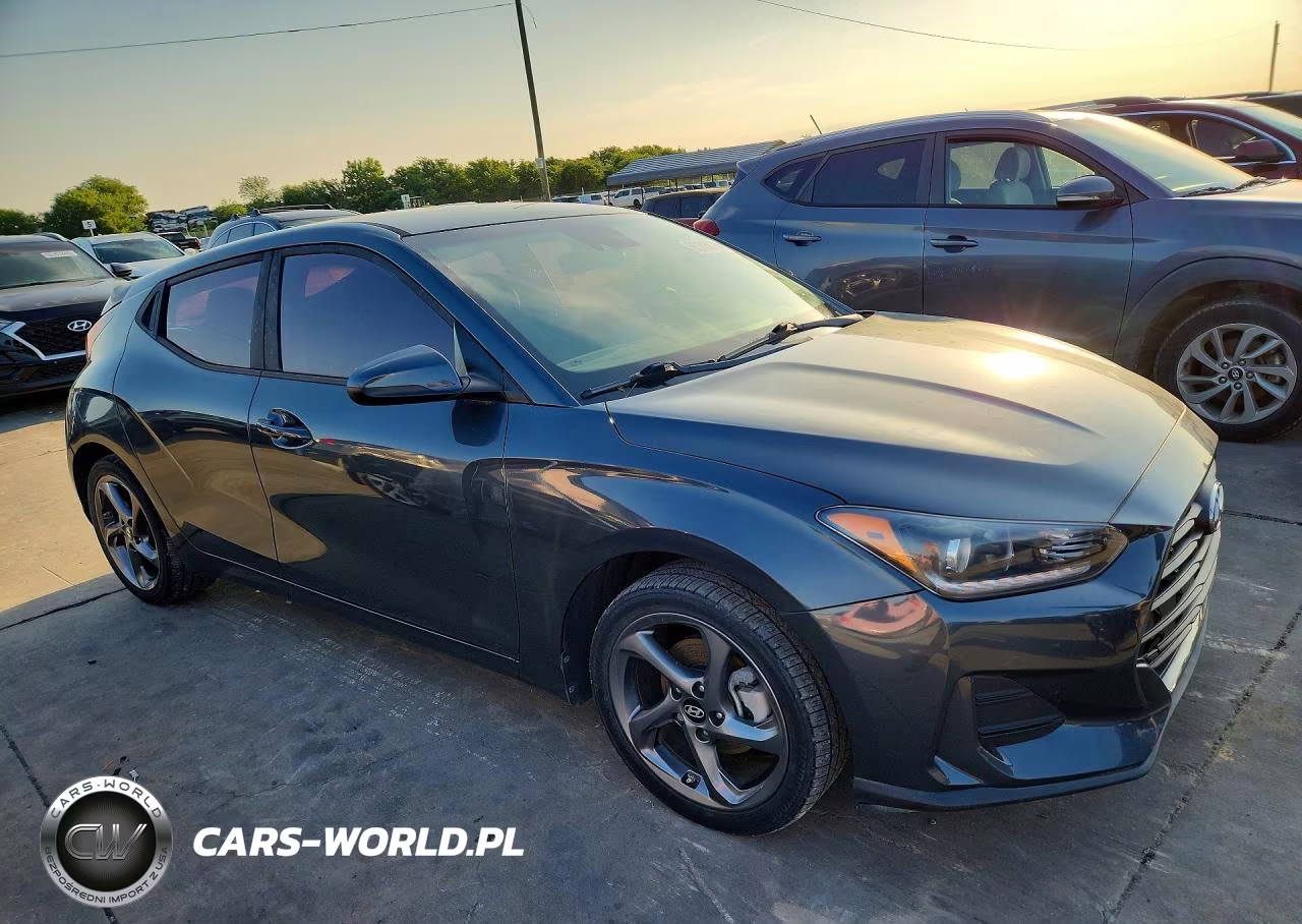 2020 Hyundai Veloster Base VIN:KMHTG6AF3LU021562 - 4
