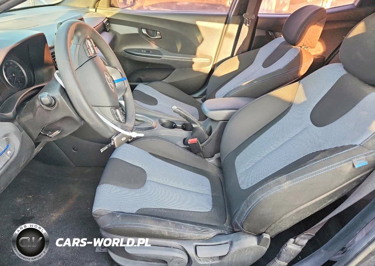 2020 Hyundai Veloster Base VIN:KMHTG6AF3LU021562 - 7