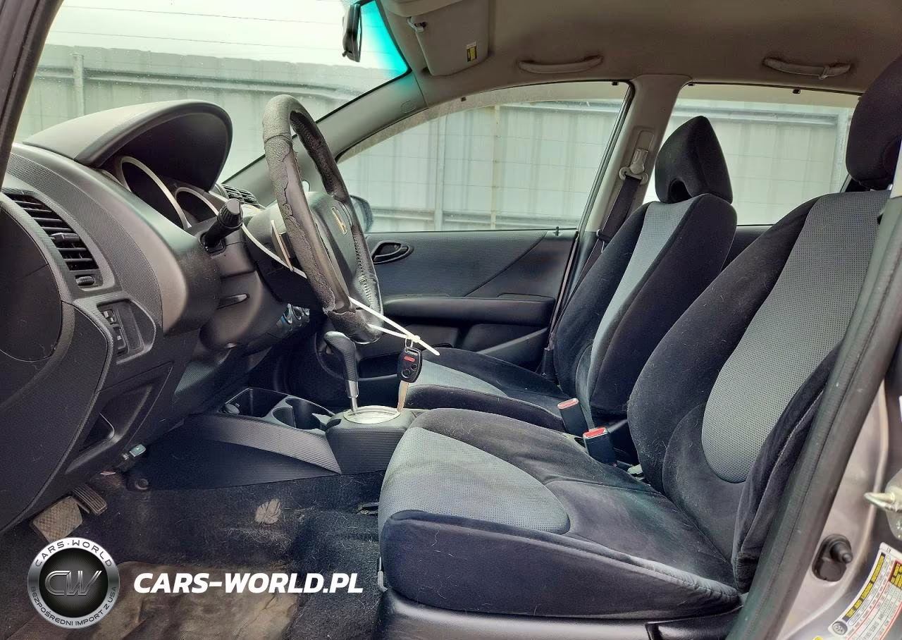 2008 Honda Fit Sport VIN:JHMGD38638S044747 - 7
