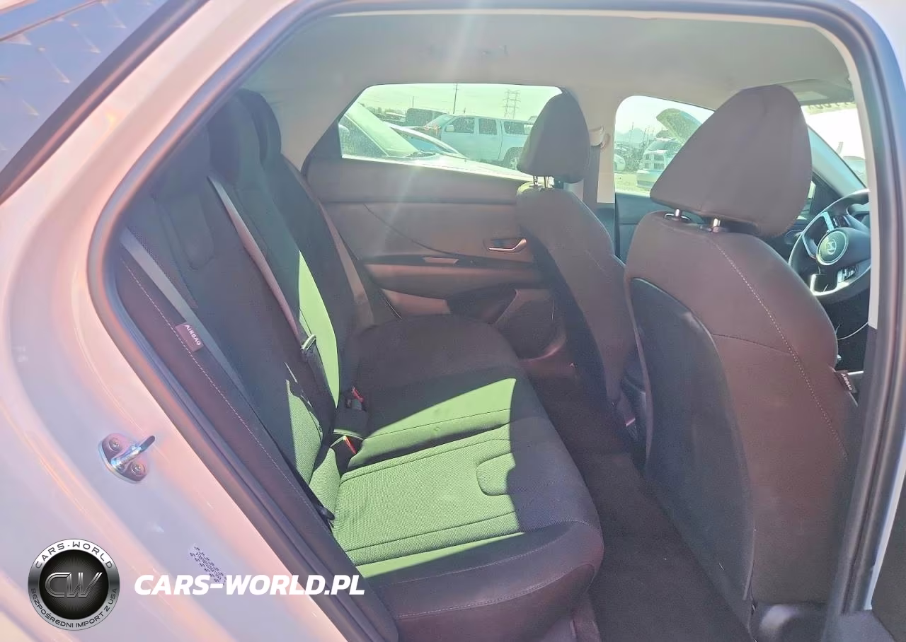 2025 Hyundai Elantra Se VIN:KMHLL4DG7SU864814 - 10
