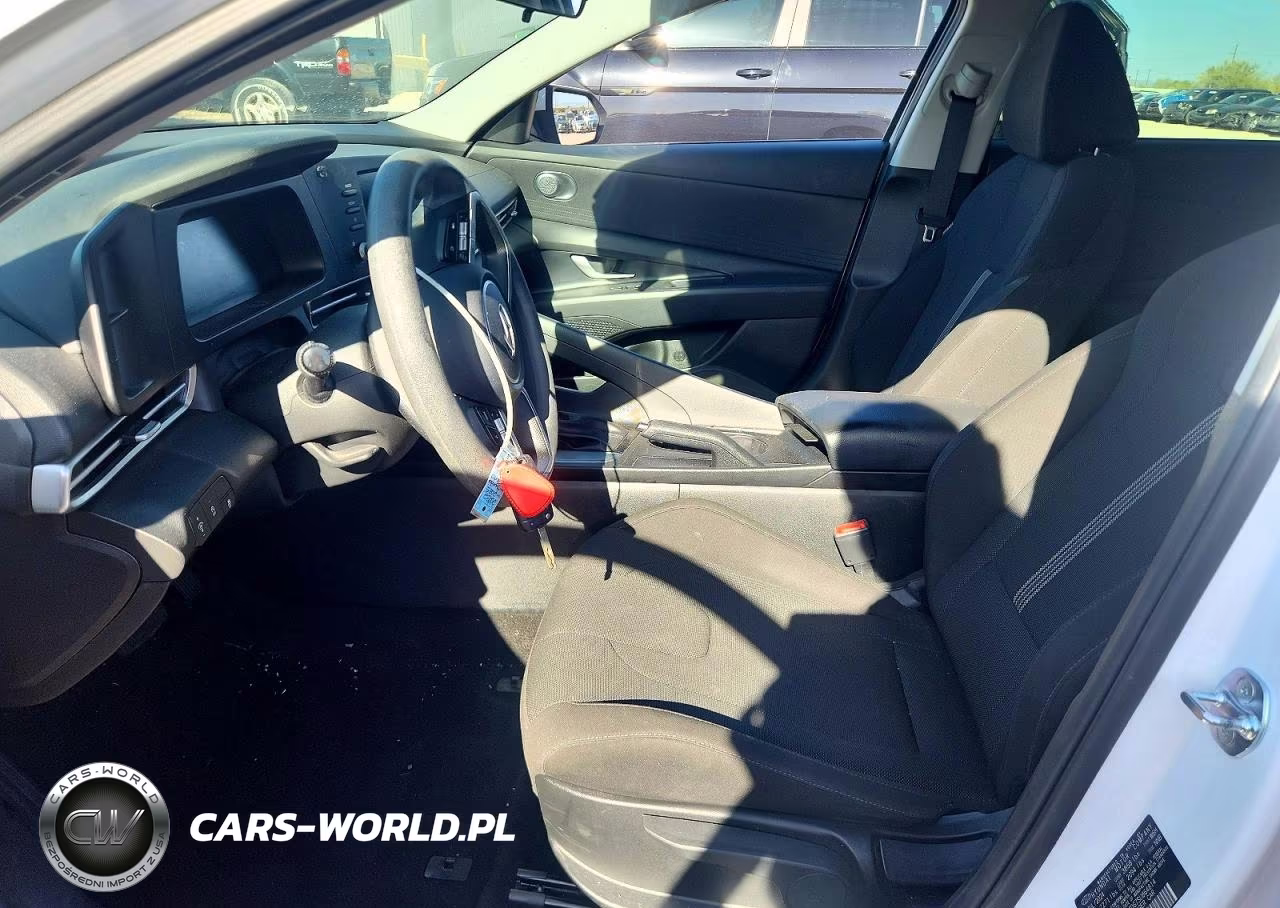 2025 Hyundai Elantra Se VIN:KMHLL4DG7SU864814 - 7