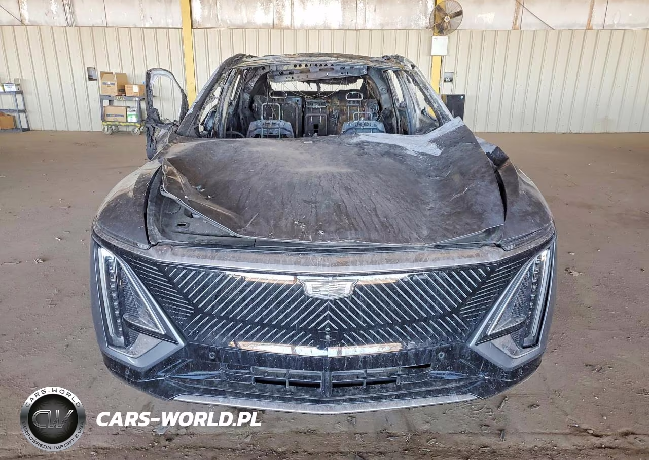 2023 Cadillac Lyriq Luxury VIN:1GYKPMRK6PZ002111 - 5