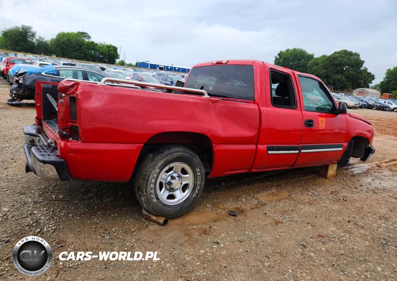 2003 Chevrolet Silverado C1500 VIN:2GCEC19V131263799 - 3