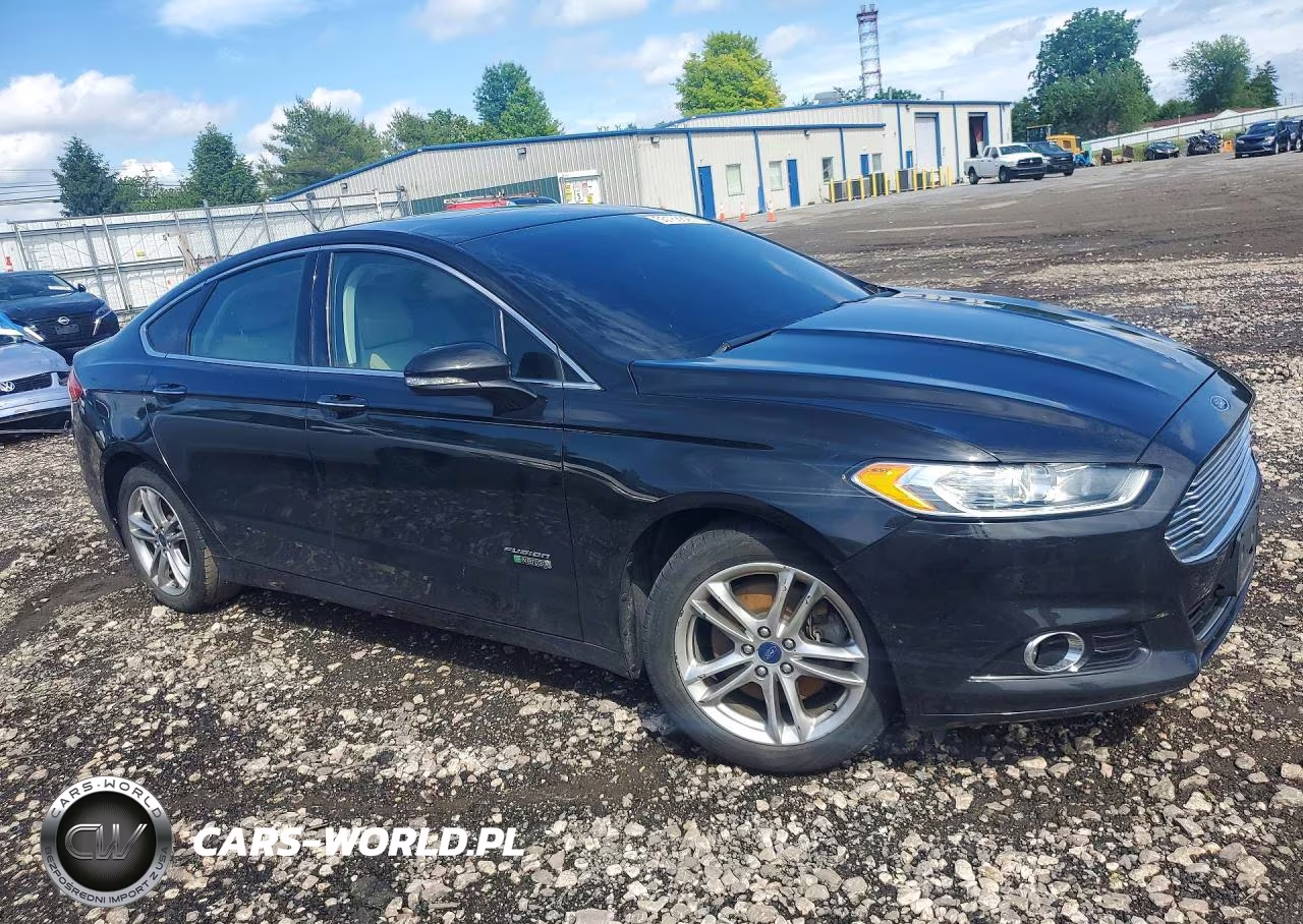 2016 Ford Fusion Titanium Phev VIN:3FA6P0SU9GR140926 - 4