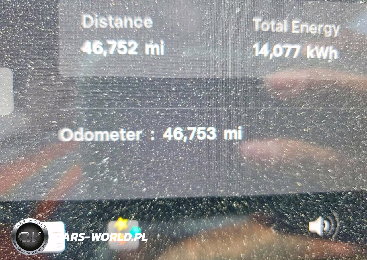 2023 Tesla Model Y VIN:7SAYGDEE2PA211609 - 9