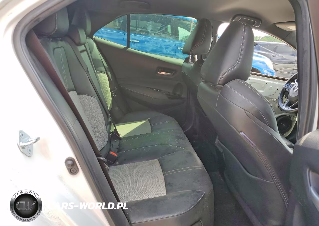 2021 Toyota Corolla Hatchback Xse VIN:JTNA4MBEXM3107081 - 10
