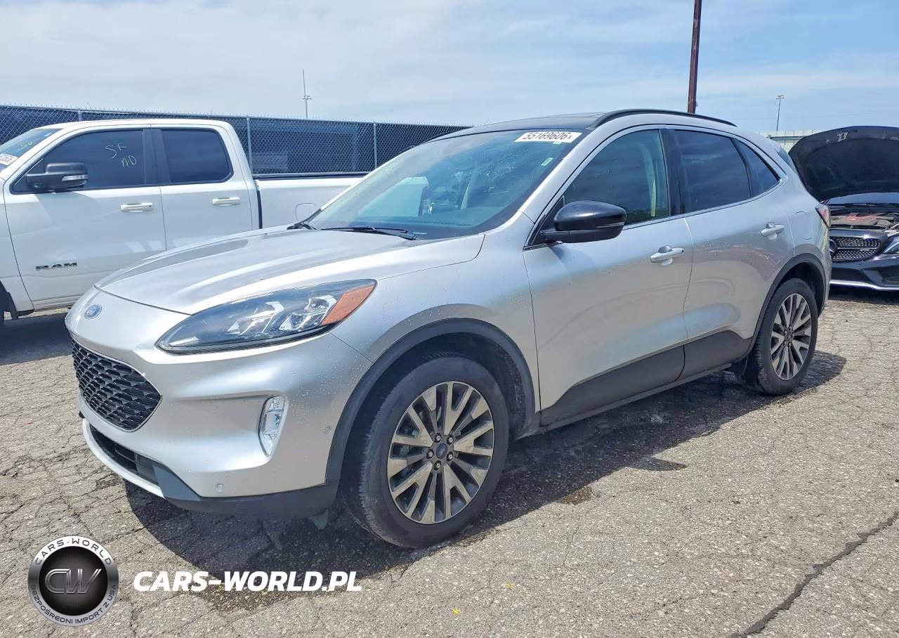 2020 Ford Escape Titanium