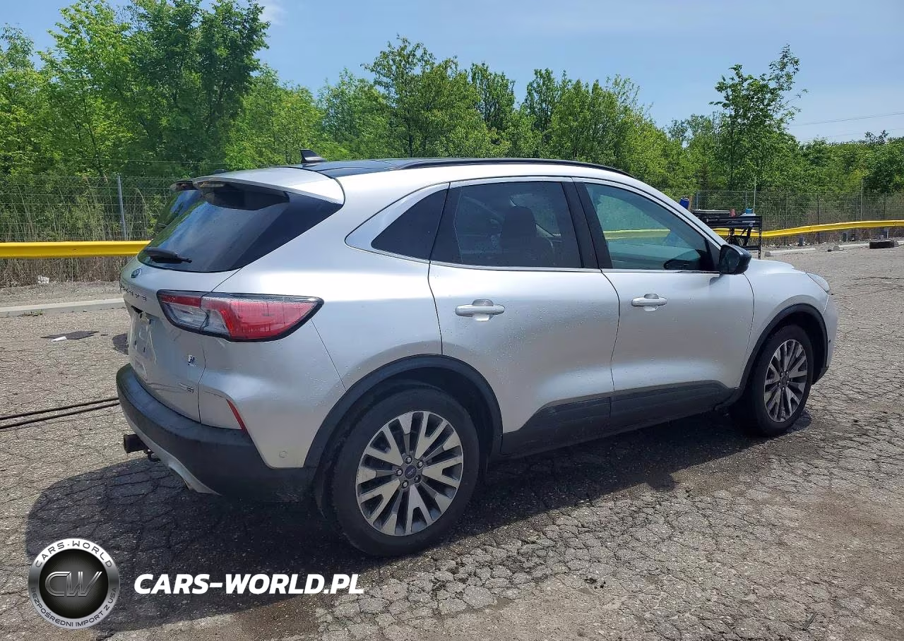 2020 Ford Escape Titanium VIN:1FMCU9J93LUB30057 - 3