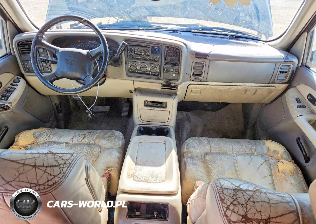 2002 Chevrolet Suburban VIN:1GNEC16Z62J120429 - 8