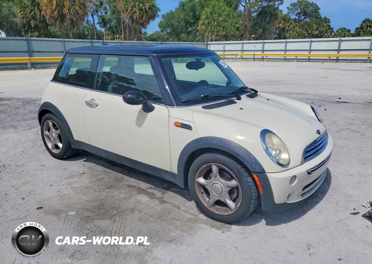 2005 Mini Cooper VIN:WMWRC33425TJ66215 - 4