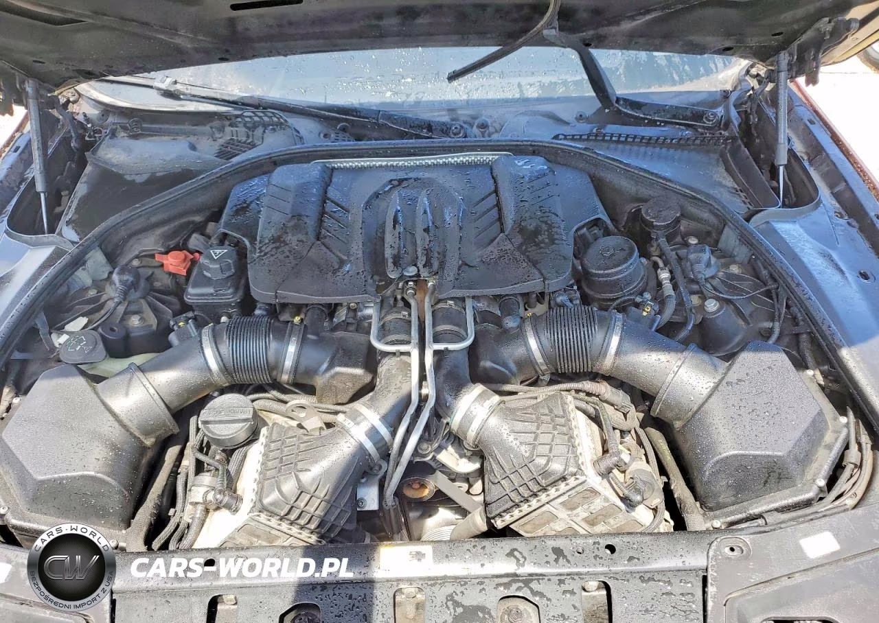2013 BMW M5 VIN:WBSFV9C51DD095988 - 11