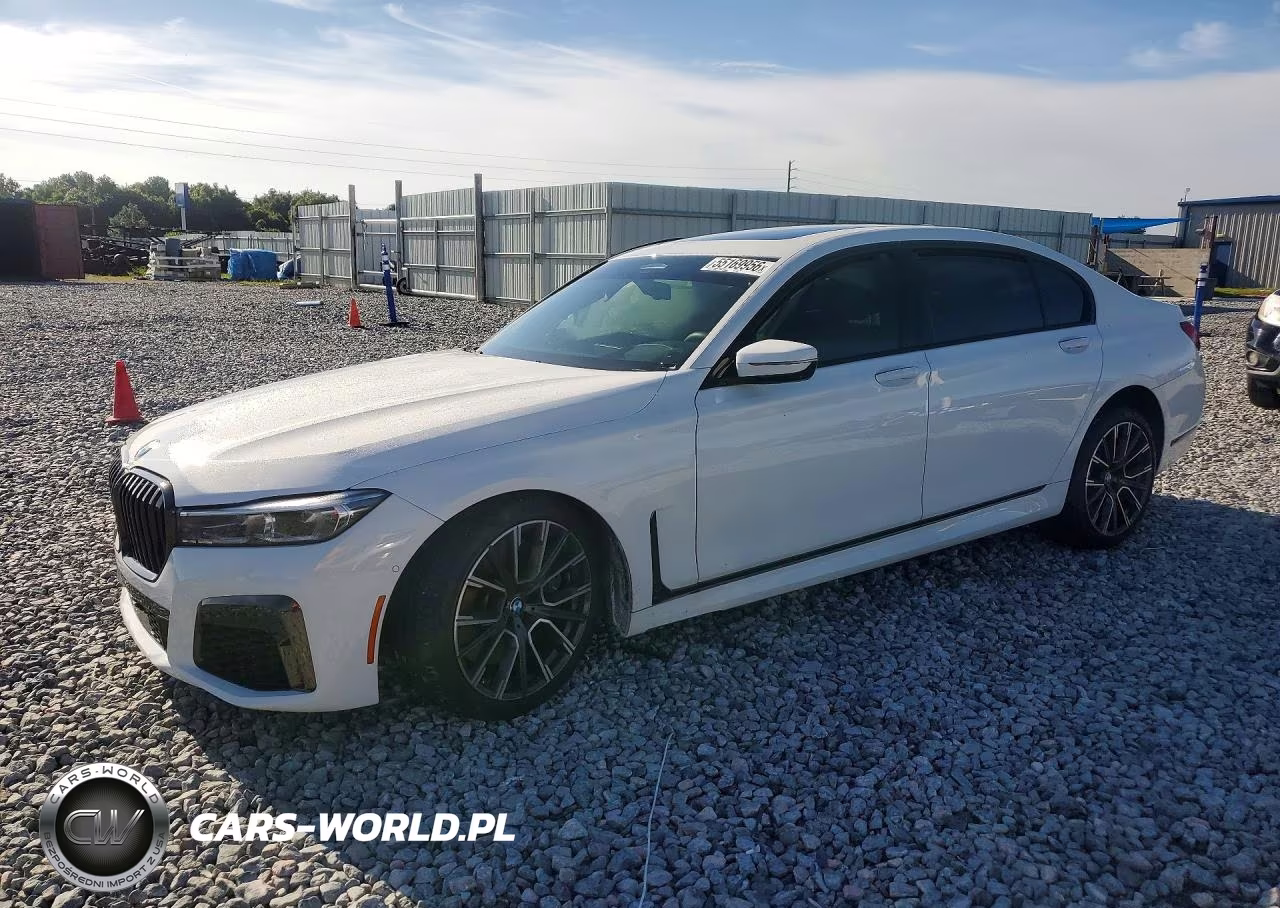 2021 BMW 750 Xi – zdjęcie 1 z 13