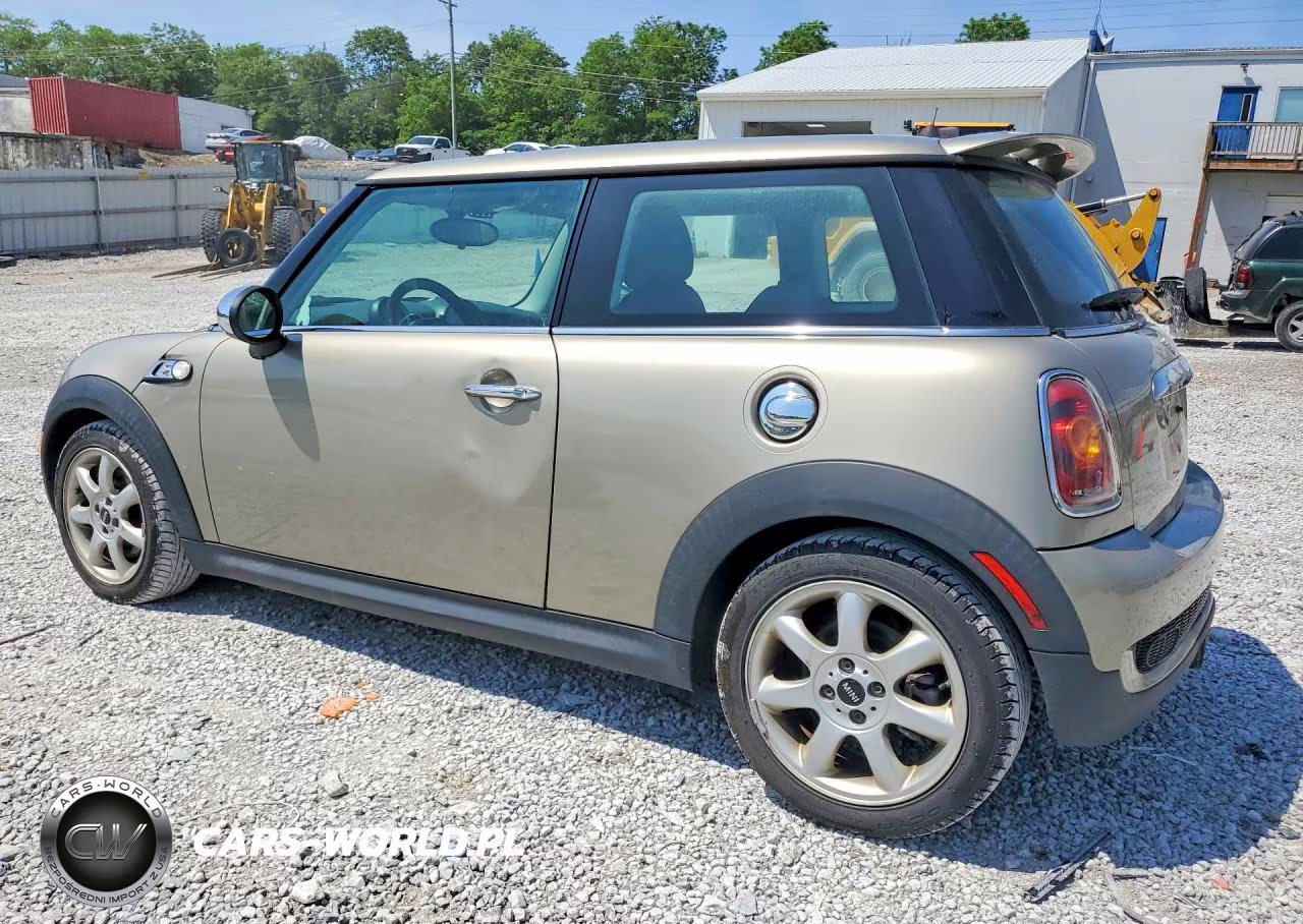 2009 Mini Cooper S VIN:WMWMF73539TW82820 - 2