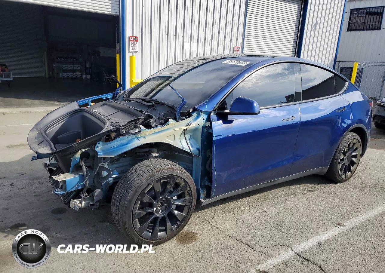 2024 Tesla Model Y – zdjęcie 1 z 13