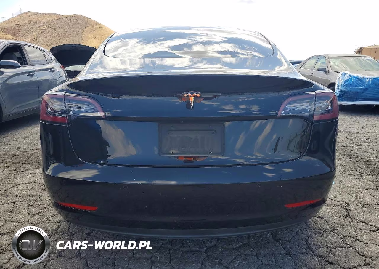 2021 Tesla Model 3 VIN:5YJ3E1EAXMF943011 - 6