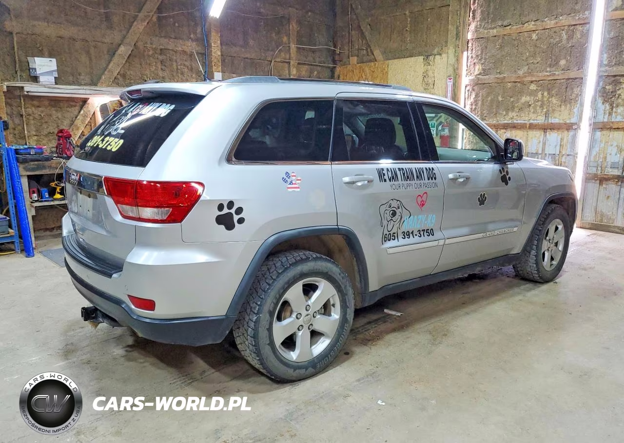 2012 Jeep Grand Cherokee Laredo VIN:1C4RJFAT2CC145575 - 3