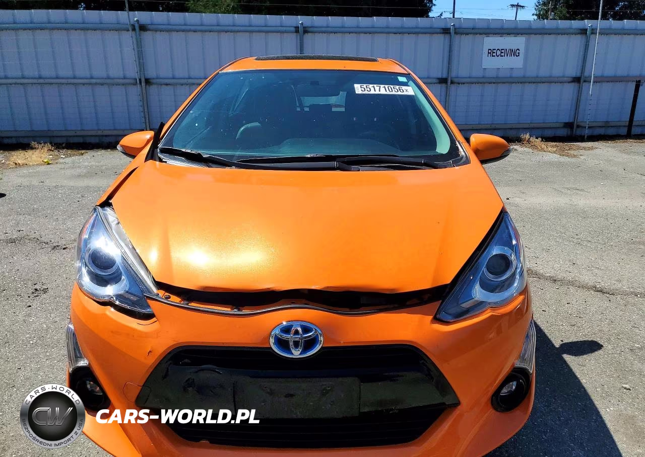 2015 Toyota Prius C Four VIN:JTDKDTB3XF1111406 - 5