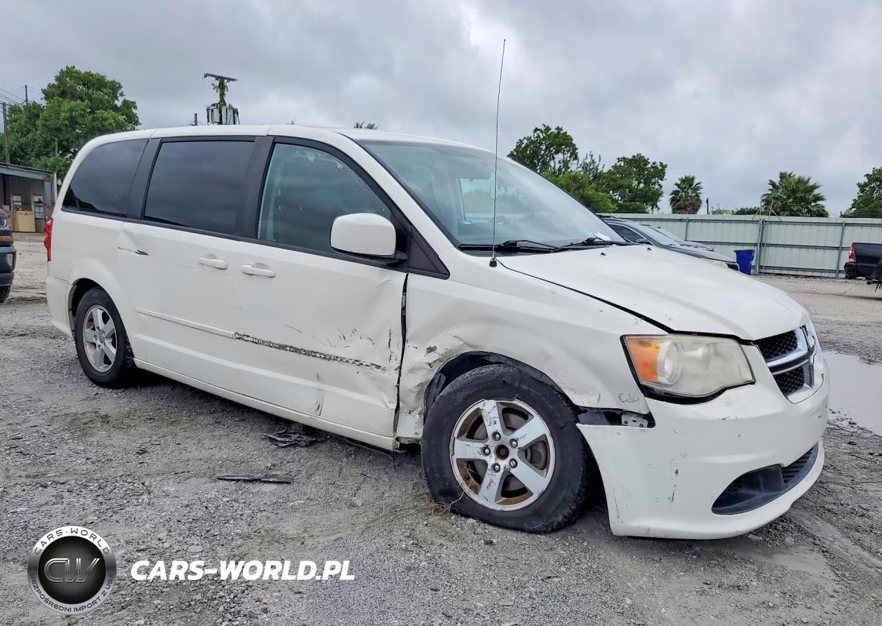 2013 Dodge Grand Caravan Sxt VIN:2C4RDGCG3DR502493 - 4