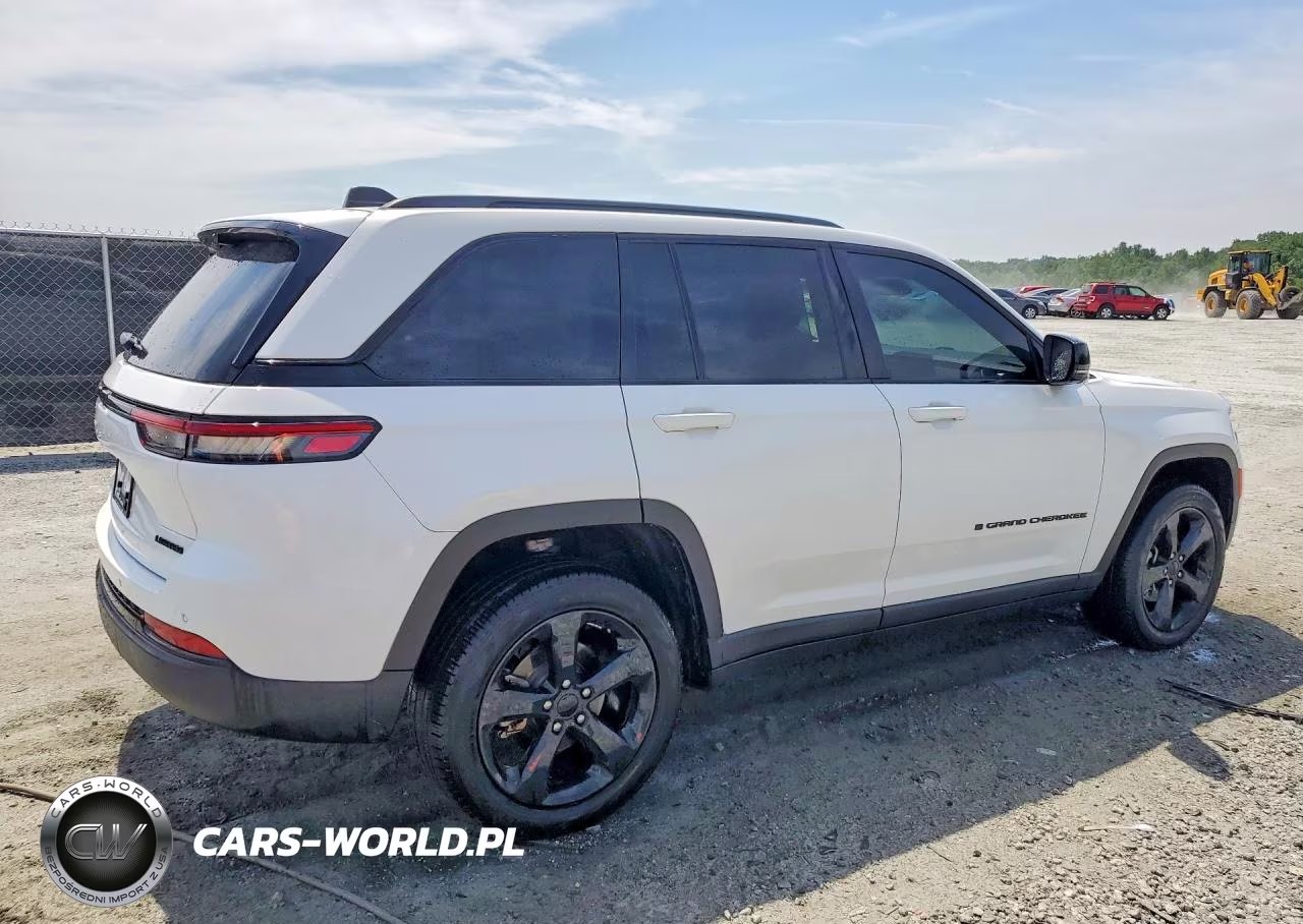 2023 Jeep Grand Cherokee Limited VIN:1C4RJHBG4PC500331 - 3