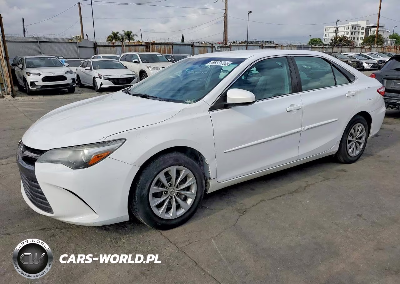 2015 Toyota Camry Le