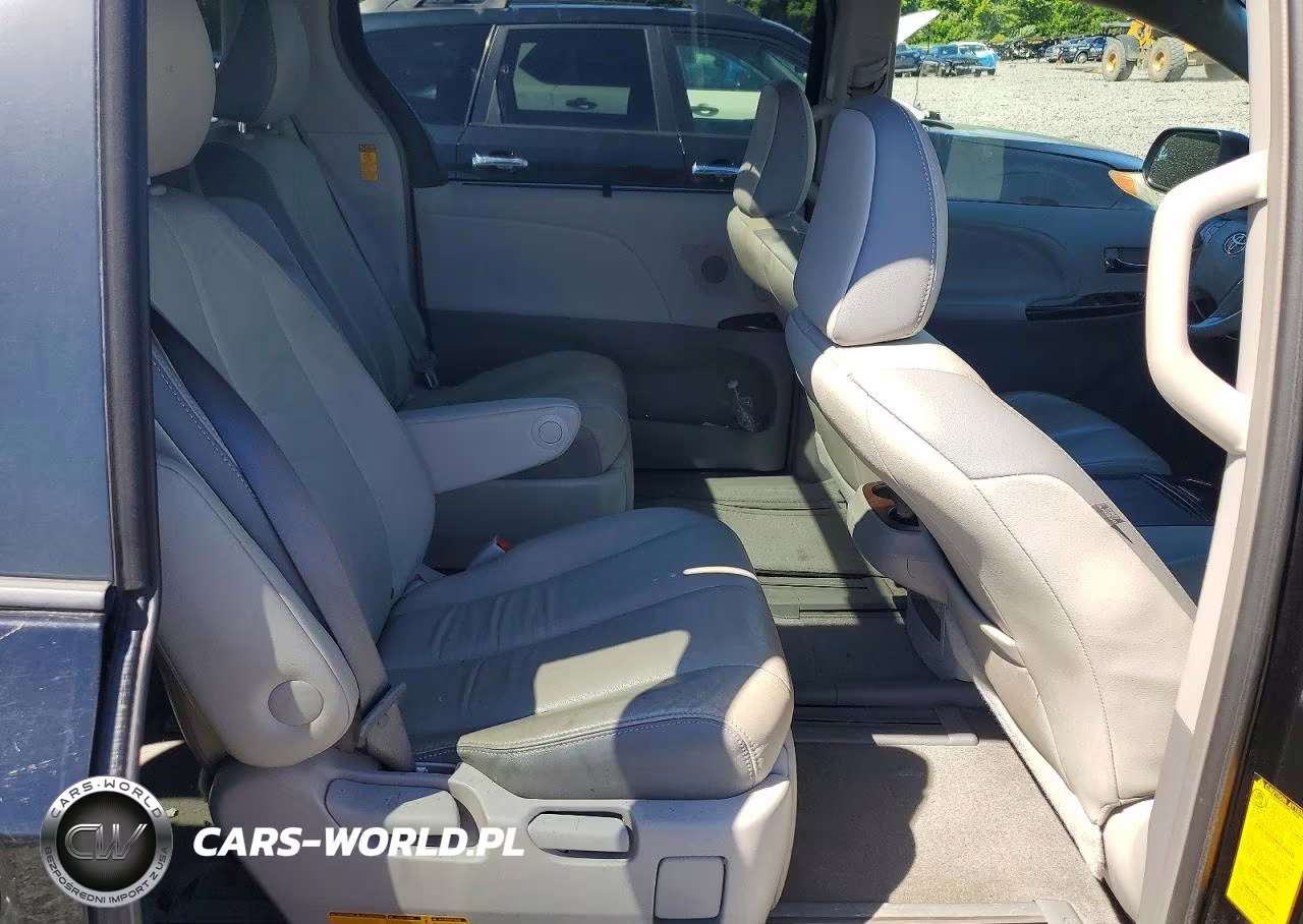 2014 Toyota Sienna Limited 7-Passenger VIN:5TDDK3DC8ES087829 - 11
