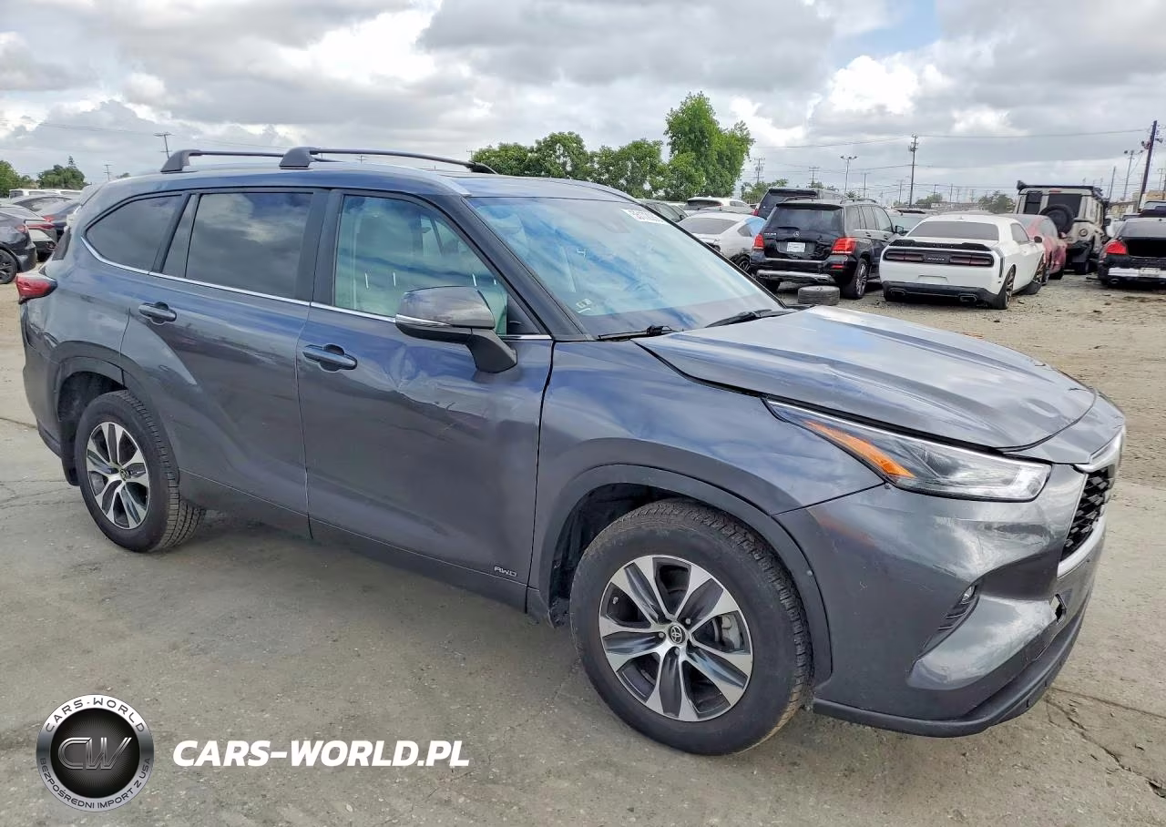 2023 Toyota Highlander Hybrid Xle VIN:5TDKBRCH1PS566149 - 4