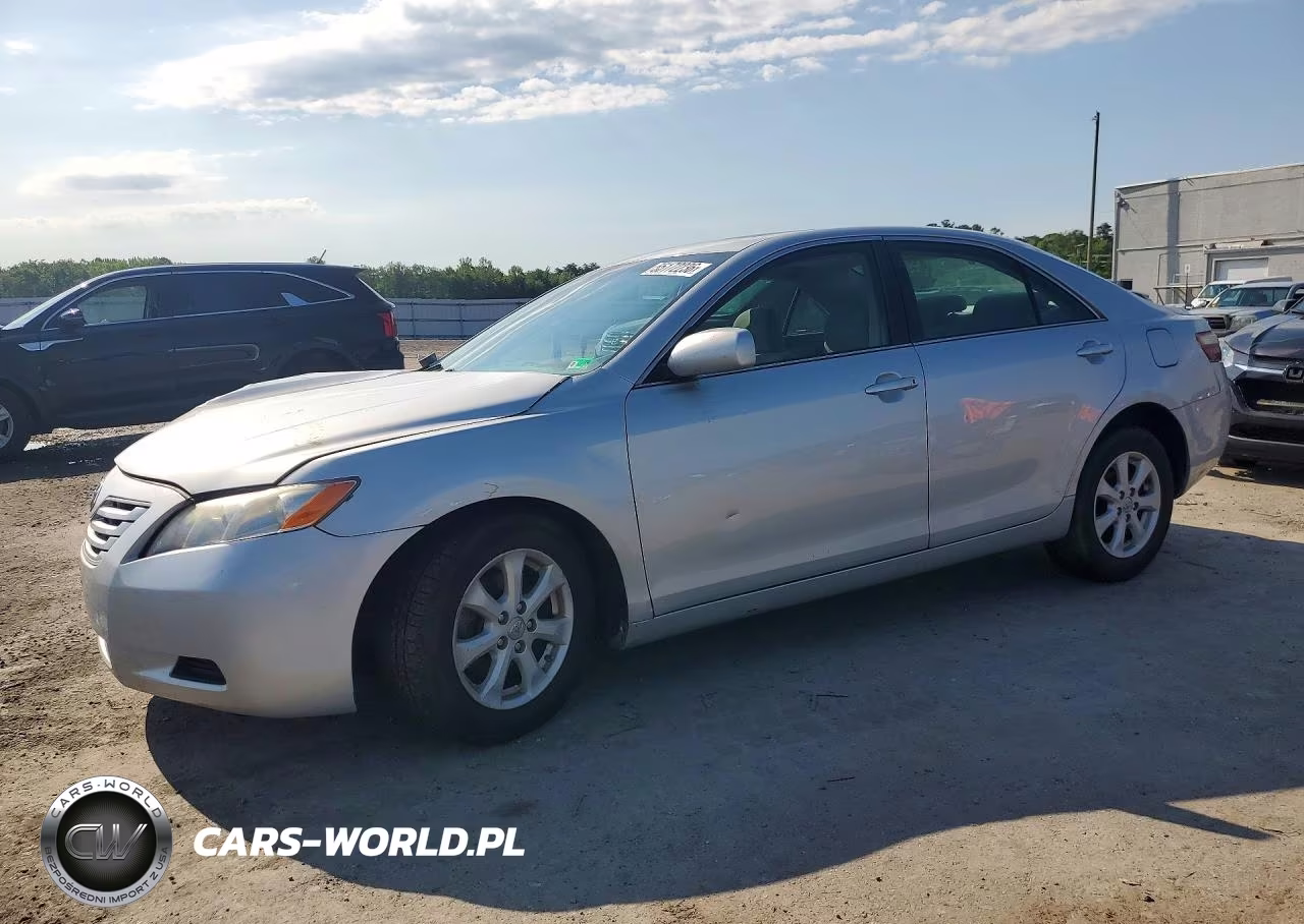 2007 Toyota Camry Le V6 – zdjęcie 1 z 12