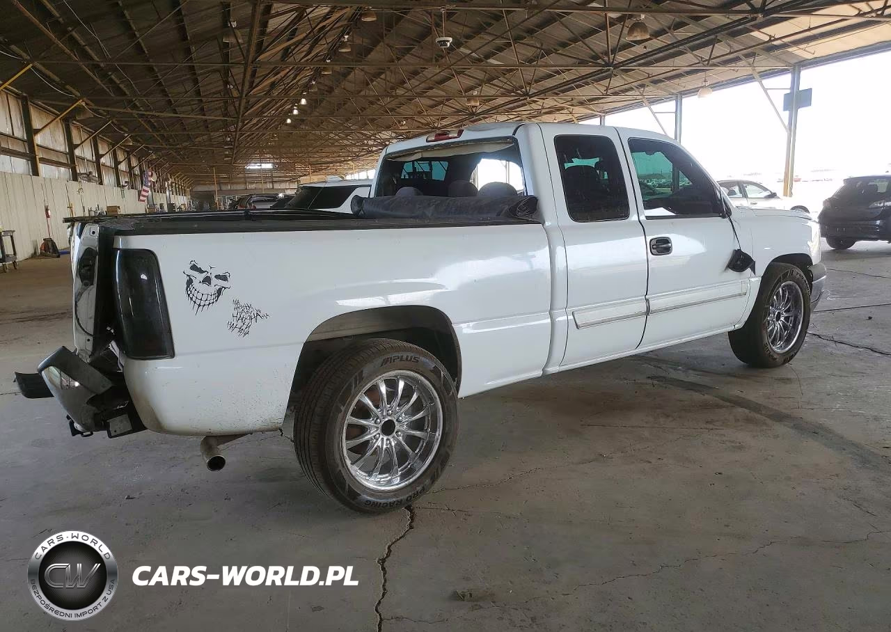 2005 Chevrolet Silverado C1500 VIN:1GCEC19V05Z149903 - 3