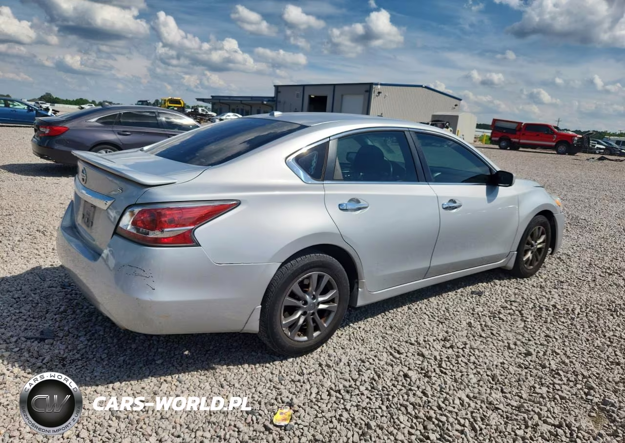 2015 Nissan Altima 2.5 S VIN:1N4AL3AP0FN374165 - 3