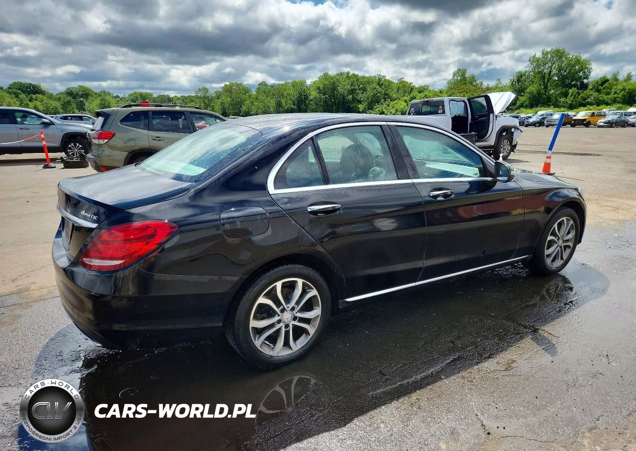 2017 Mercedes-Benz C 300 4Matic VIN:55SWF4KB9HU185644 - 3