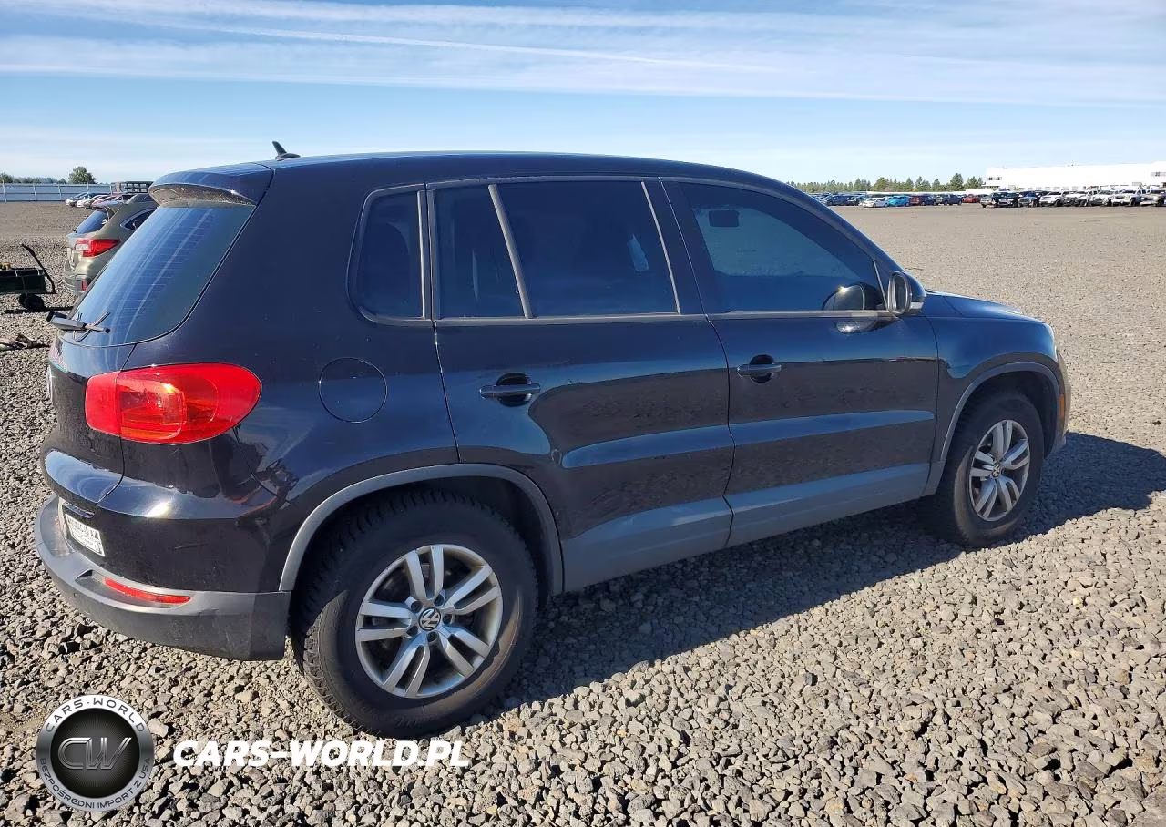 2012 Volkswagen Tiguan S VIN:WVGBV7AX6CW503009 - 3