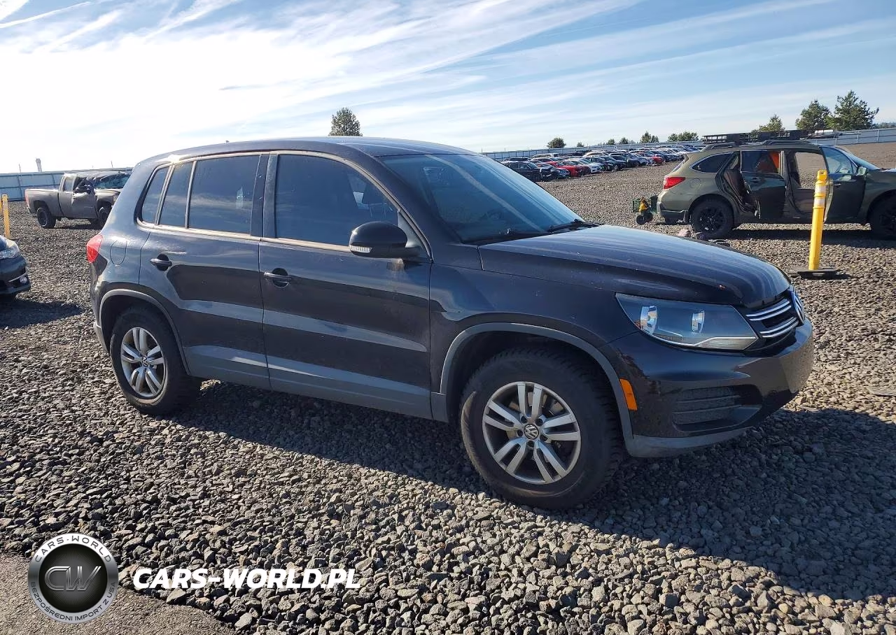 2012 Volkswagen Tiguan S VIN:WVGBV7AX6CW503009 - 4