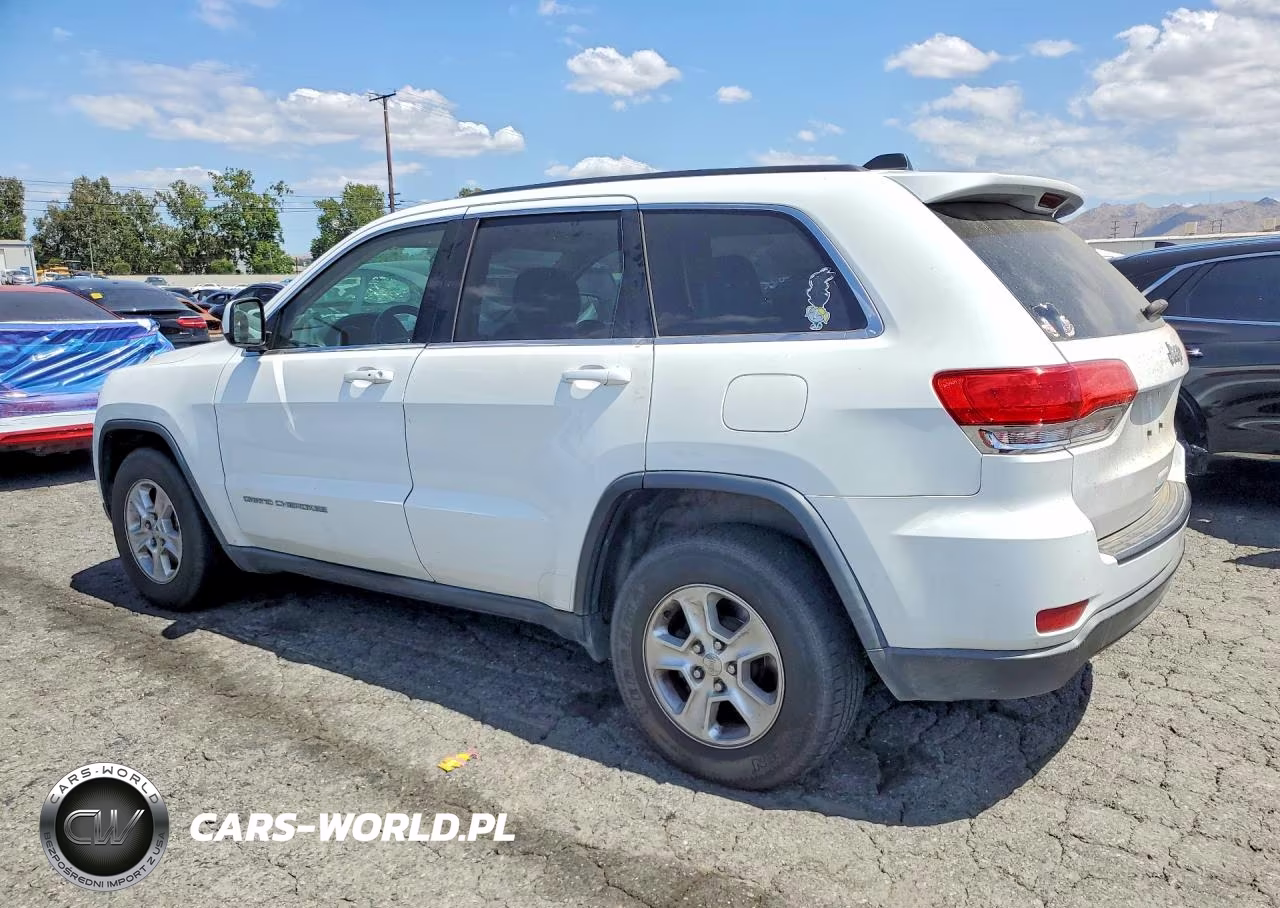 2015 Jeep Grand Cherokee Laredo VIN:1C4RJEAG3FC232192 - 2