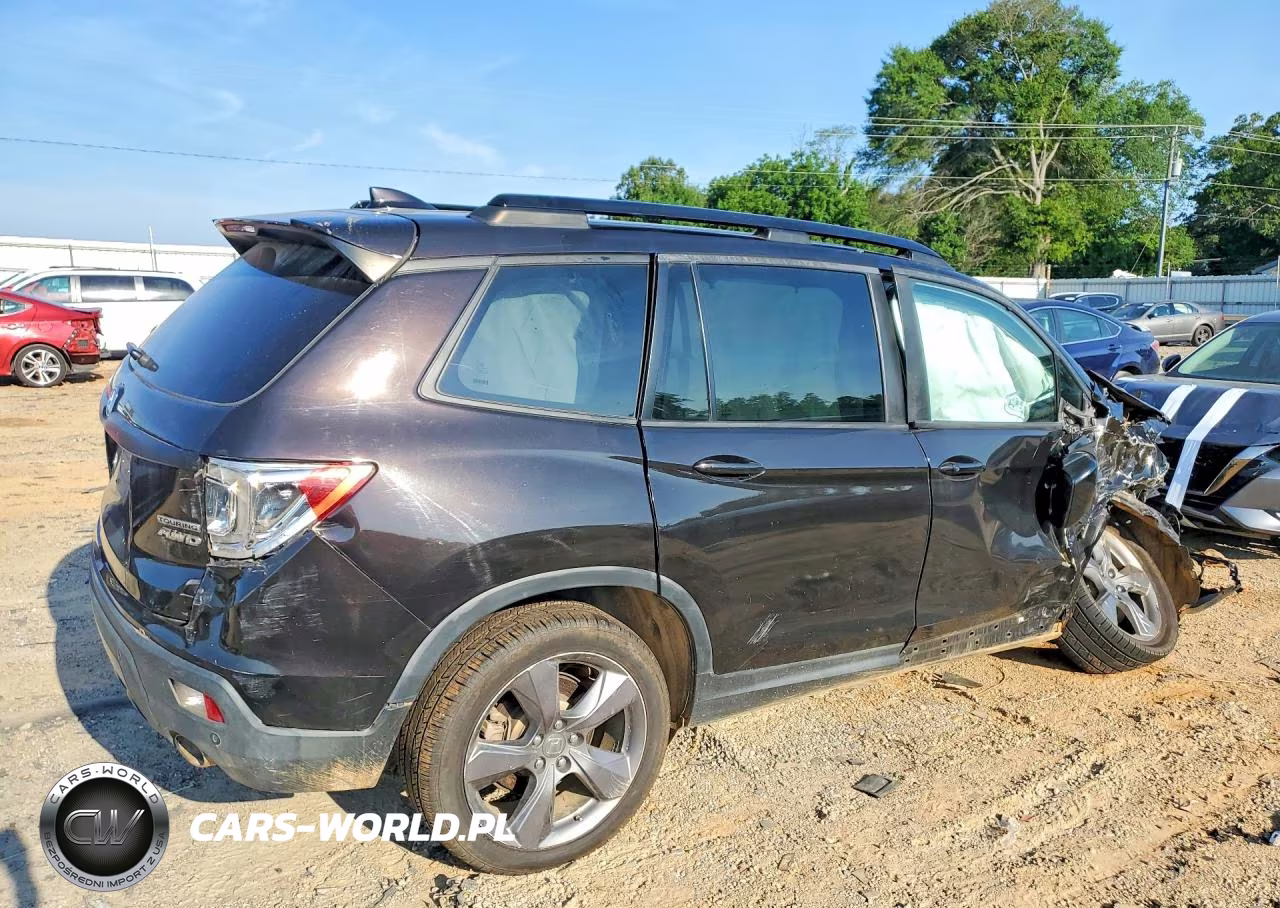 2020 Honda Passport Touring VIN:5FNYF8H94LB018560 - 3
