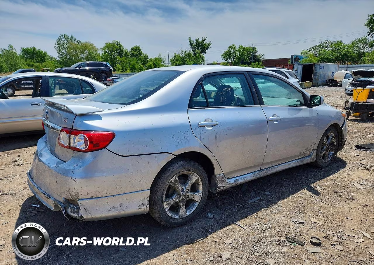 2011 Toyota Corolla S VIN:2T1BU4EE2BC670697 - 3