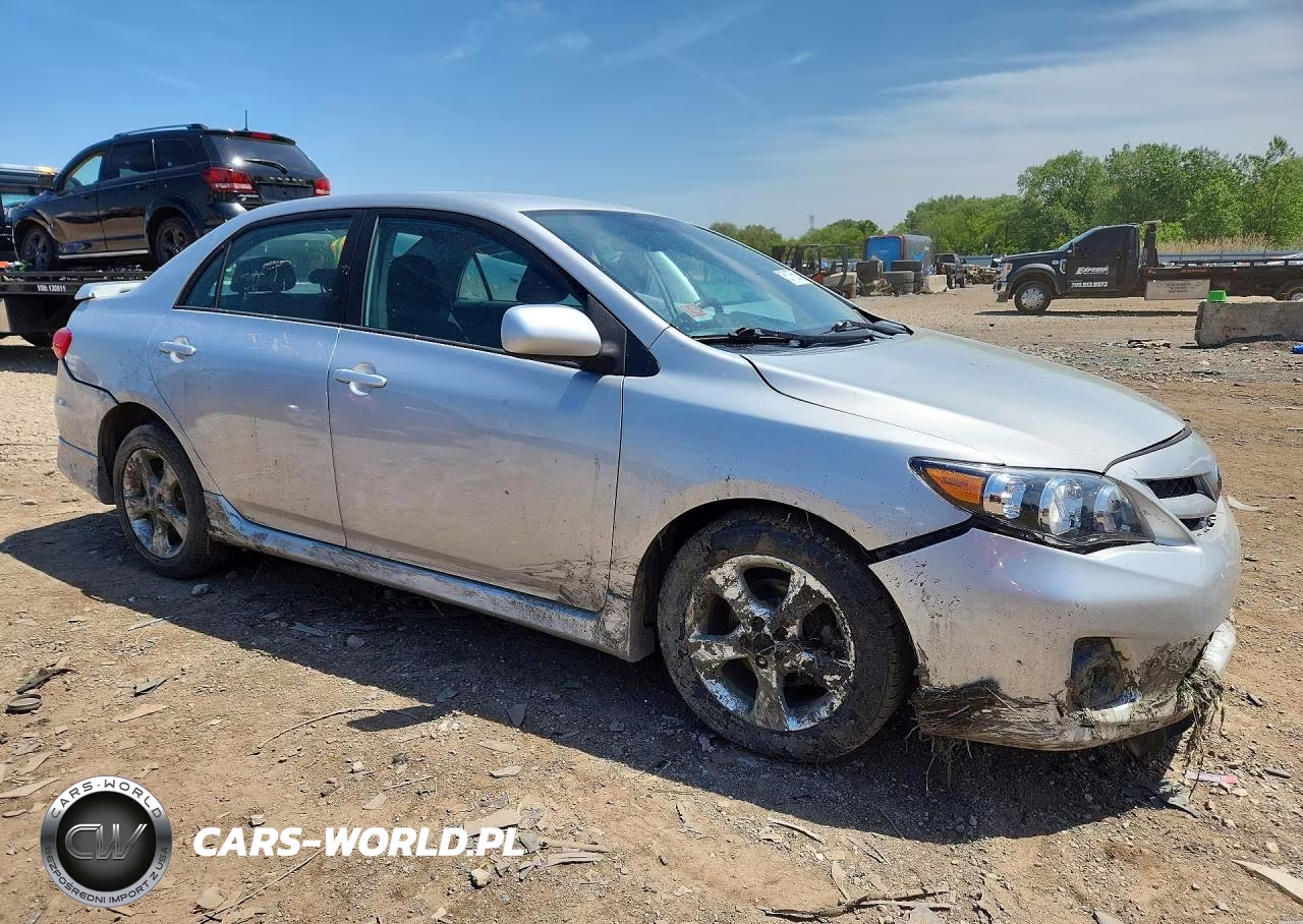 2011 Toyota Corolla S VIN:2T1BU4EE2BC670697 - 4