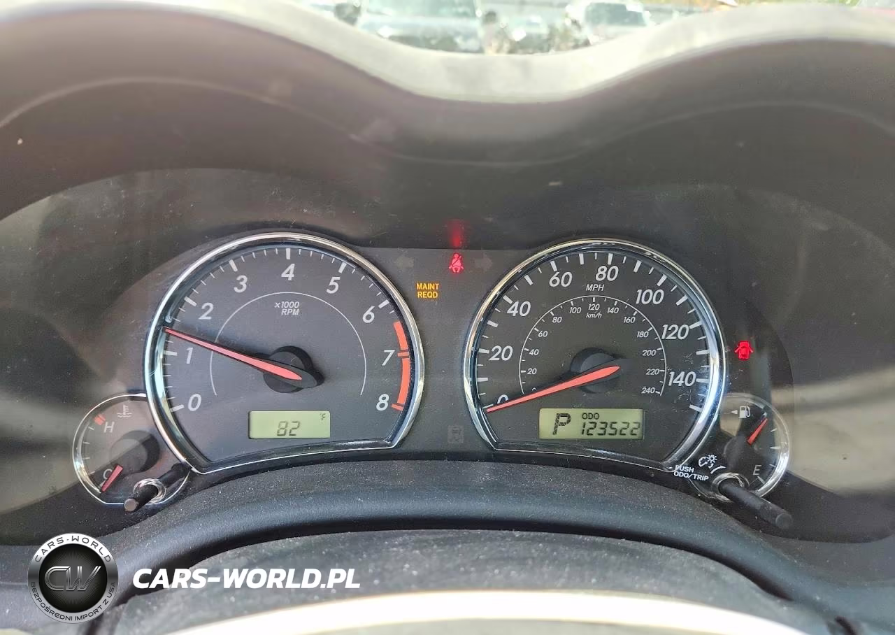 2011 Toyota Corolla S VIN:2T1BU4EE2BC670697 - 9