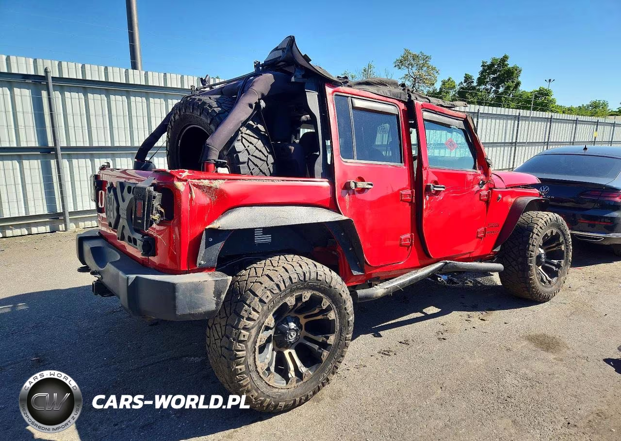 2015 Jeep Wrangler Unlimited Sport VIN:1C4BJWDG3FL503111 - 3