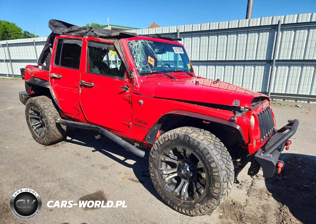 2015 Jeep Wrangler Unlimited Sport VIN:1C4BJWDG3FL503111 - 4