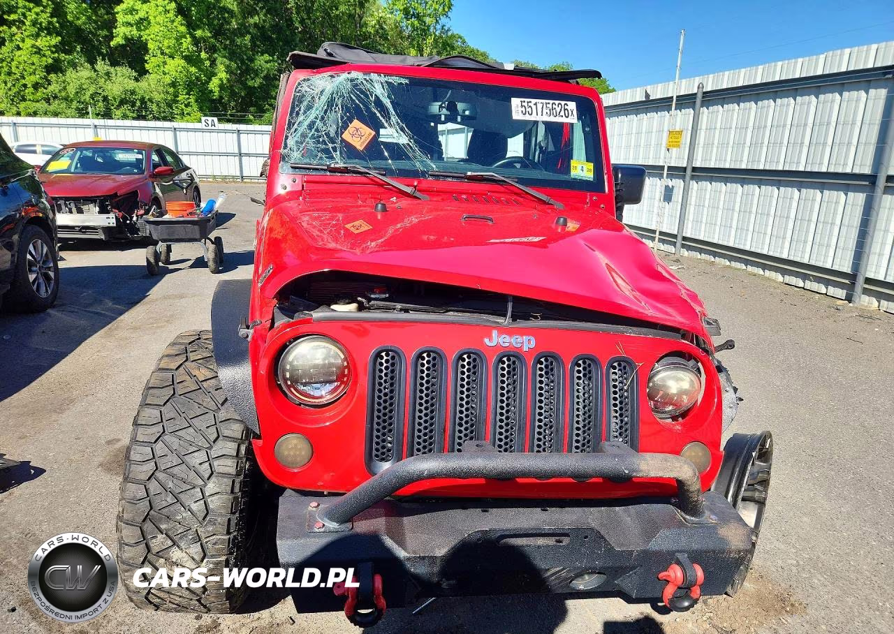 2015 Jeep Wrangler Unlimited Sport VIN:1C4BJWDG3FL503111 - 5