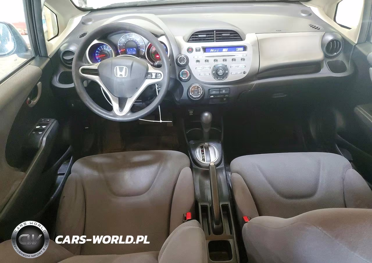 2012 Honda Fit VIN:JHMGE8H35CC021778 - 8