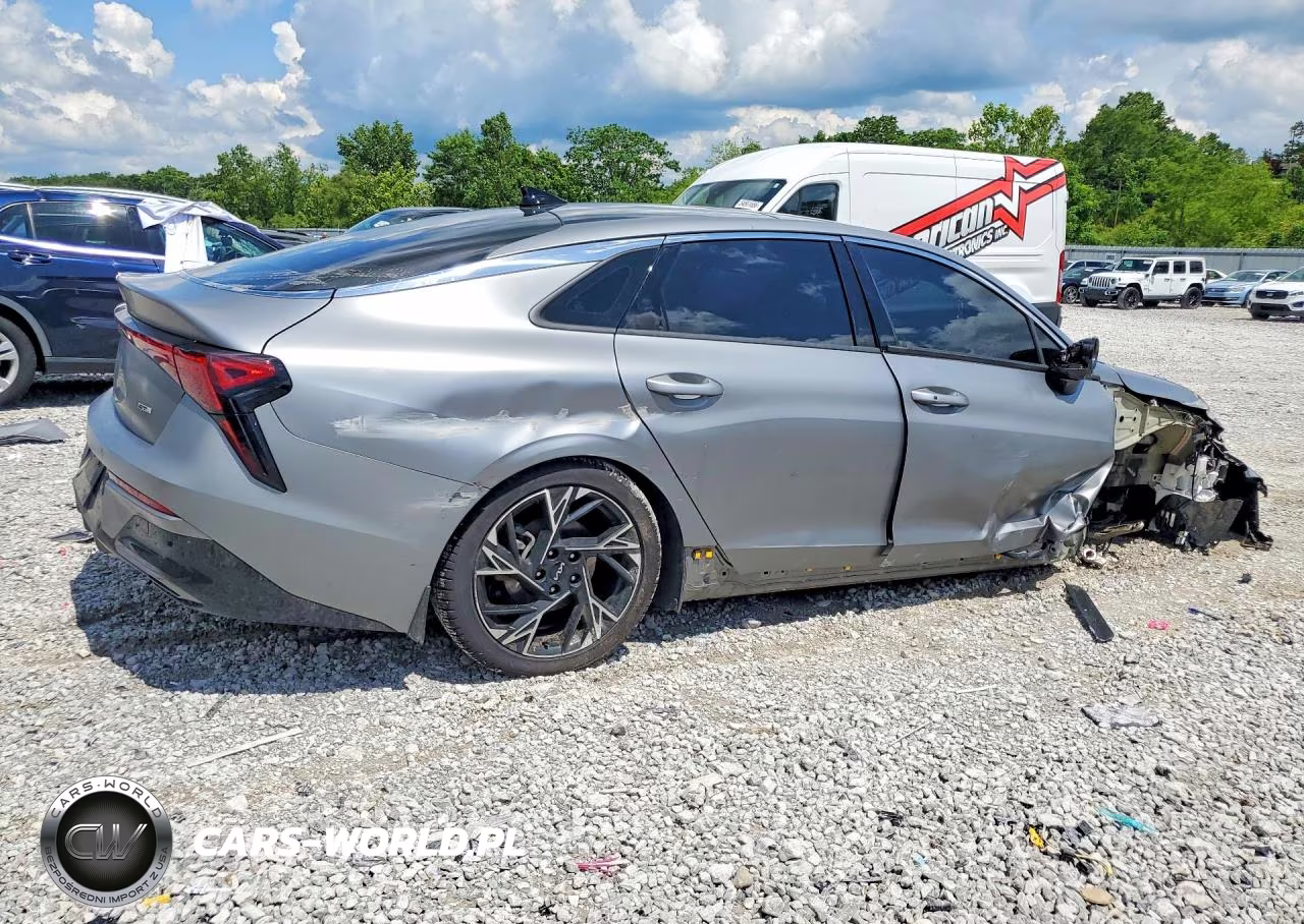 2025 Kia K5 Gt Line VIN:KNAG64J79S5318816 - 3