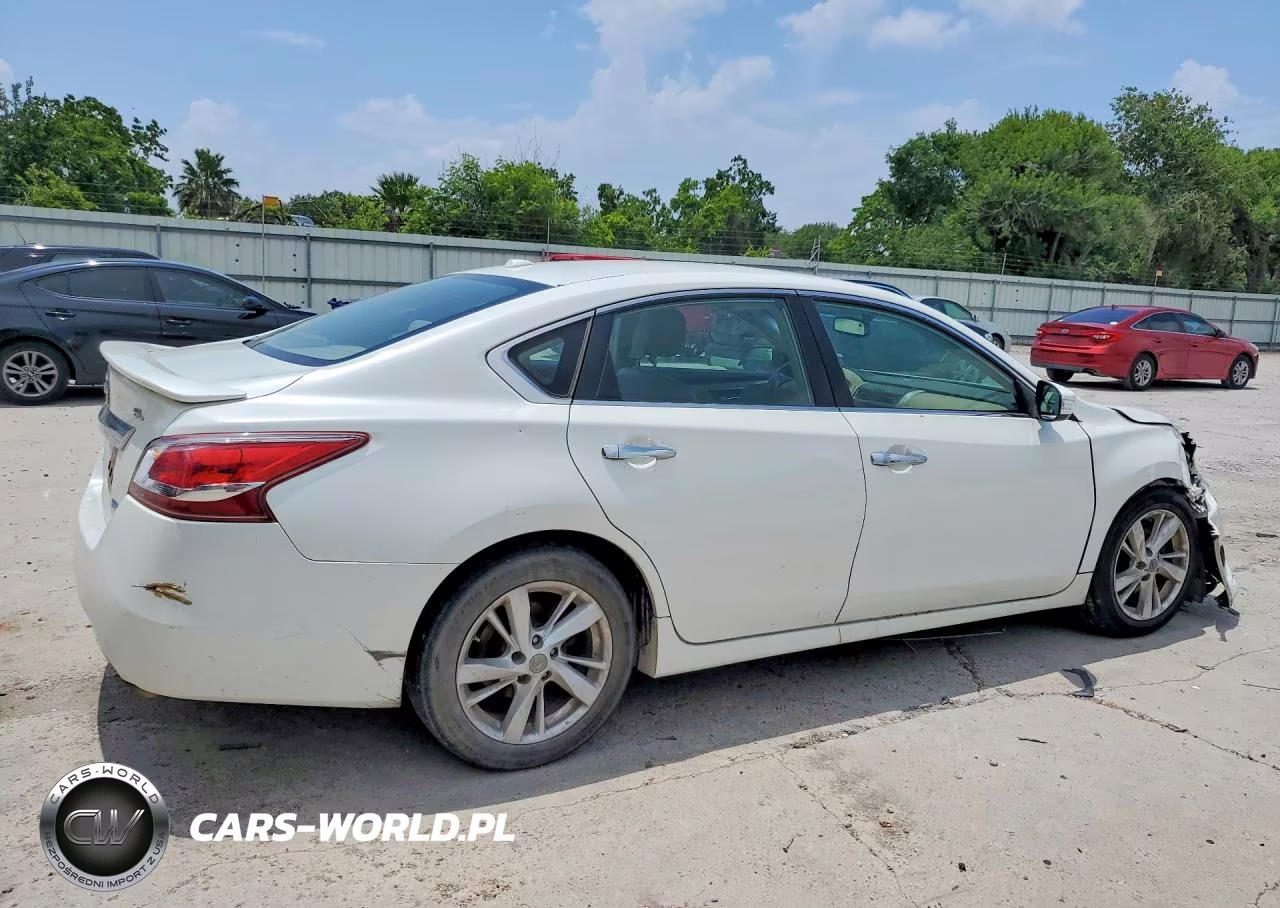 2013 Nissan Altima 2.5 VIN:1N4AL3AP8DC100429 - 3