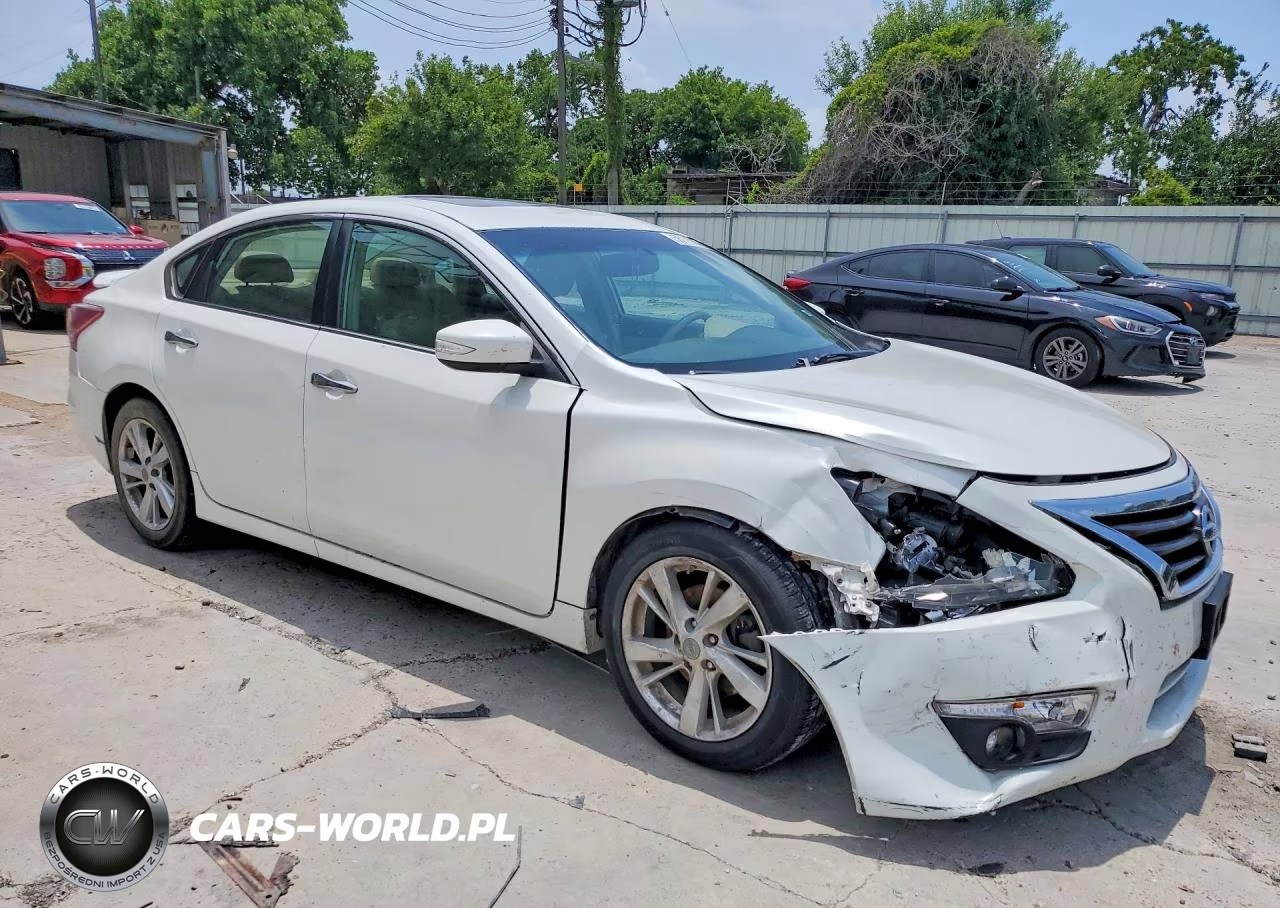 2013 Nissan Altima 2.5 VIN:1N4AL3AP8DC100429 - 4