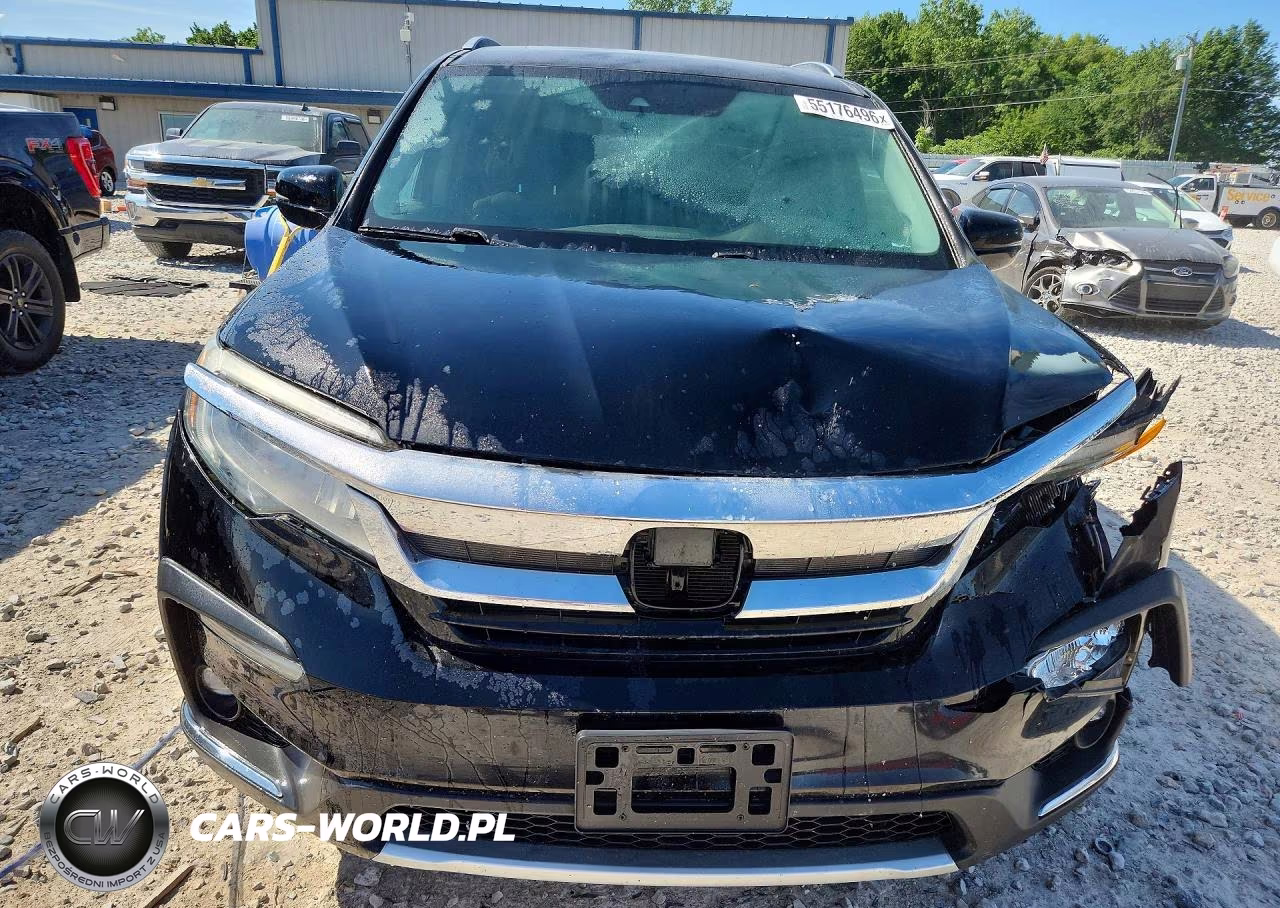 2019 Honda Pilot Touring VIN:5FNYF6H97KB047604 - 5