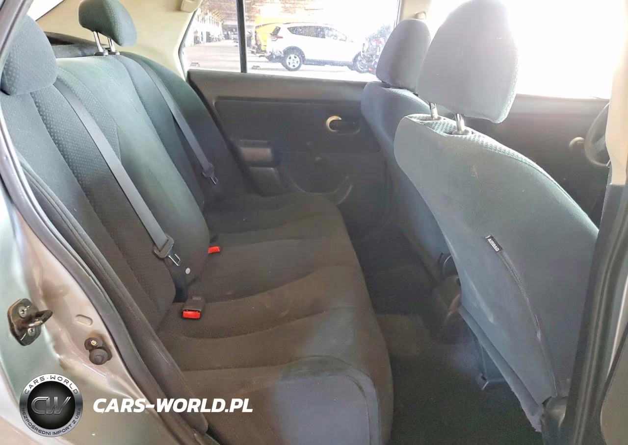 2011 Nissan Versa 1.8 S VIN:3N1BC1APXBL463998 - 10